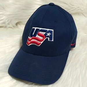 SALE! Vintage Nike 🇺🇸 USA Hockey Flex Fit Hat Like New Condition Unisex